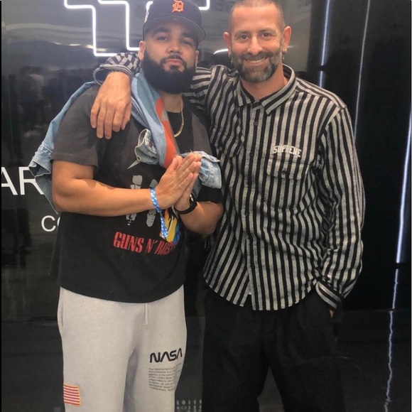 Meet your Posher, Damian - Picture 2 of 7